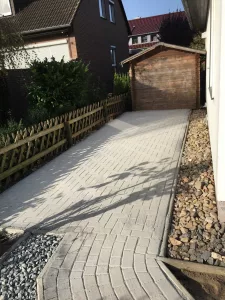 pflasterflaeche-parkplatz-einfahrt-lehrte-oelerse Pflasterflaeche Parkplatz und Einfahrt bauen in Lehrte Oelerse
